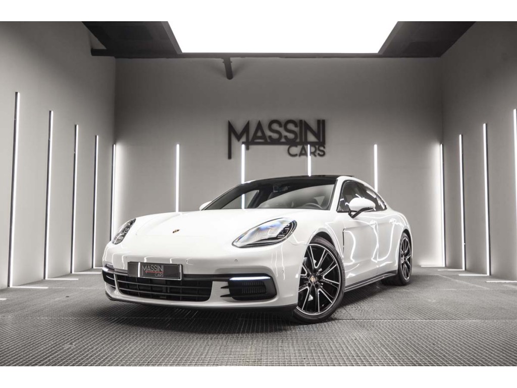 PORSCHE Panamera 4S