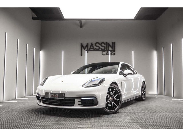 PORSCHE Panamera 4S