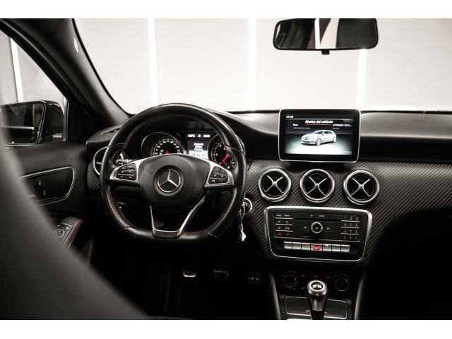 MERCEDES-BENZ Clase A A 180 d AMG