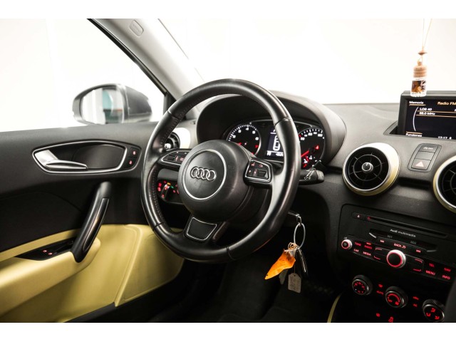 AUDI A1 1.4 TFSI 122cv S tronic Ambition
