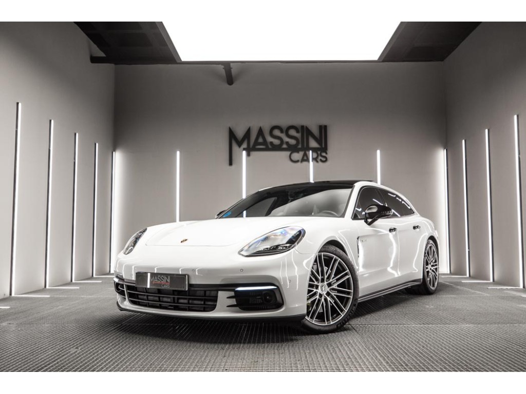 PORSCHE Panamera 4 EHybrid...