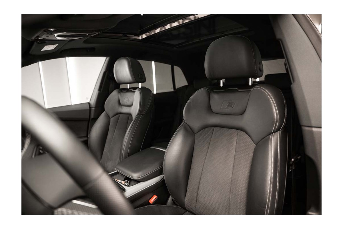 AUDI Q8 S line 50 TDI 210kW quattro... AUDI Q8 S line 50 TDI 210kW quattro...