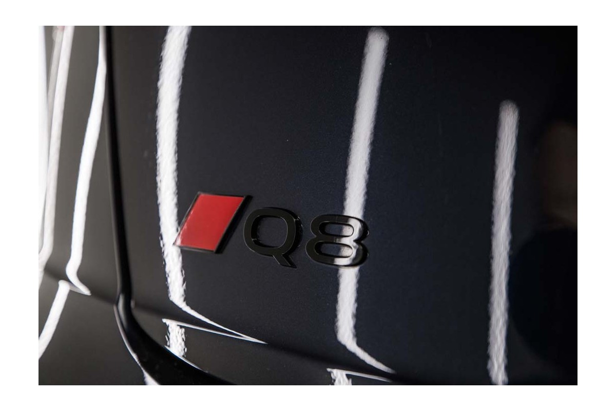 AUDI Q8 S line 50 TDI 210kW quattro... AUDI Q8 S line 50 TDI 210kW quattro...