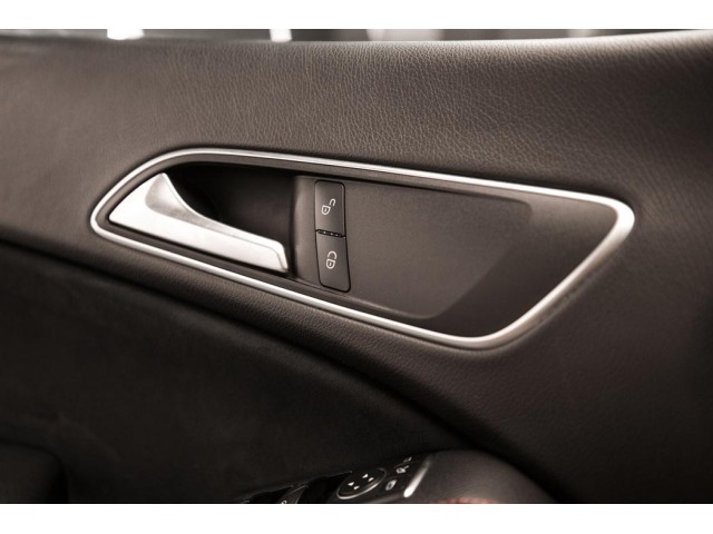 MERCEDES-BENZ Clase CLA CLA 200 d