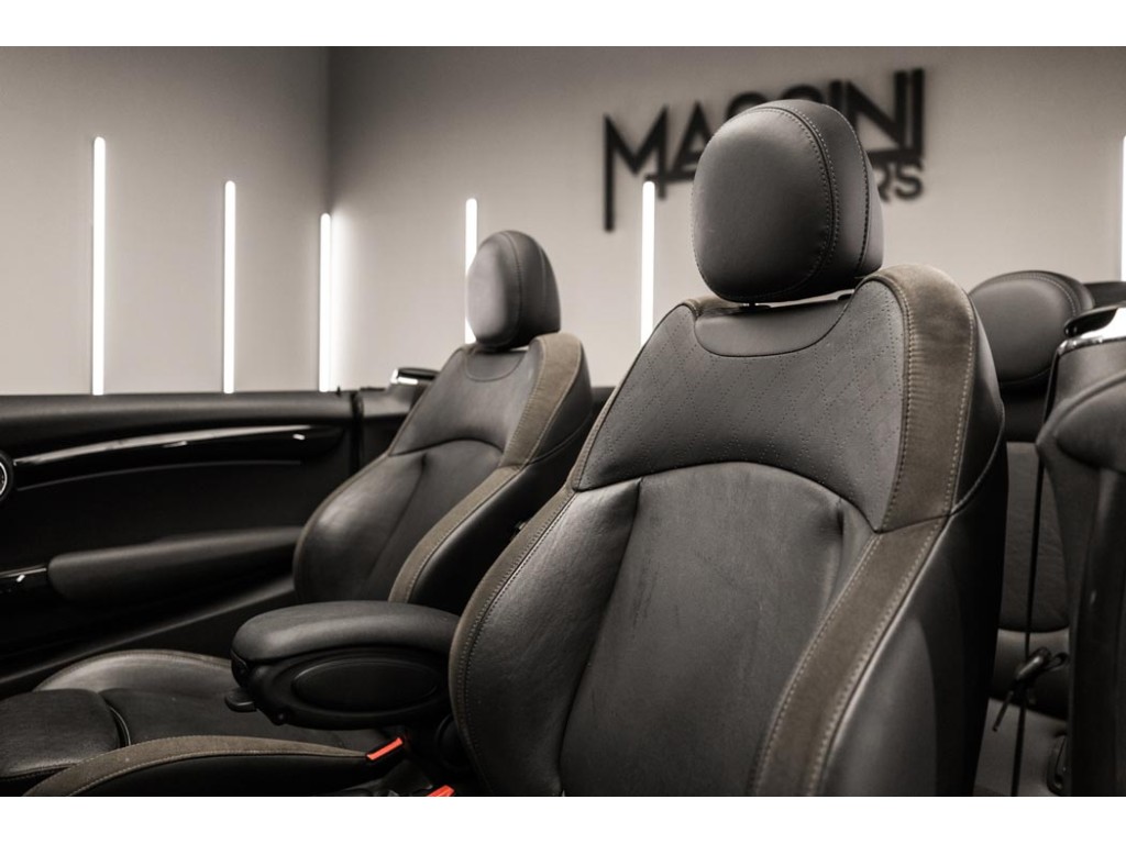 MINI MINI Cooper S Cabrio 2