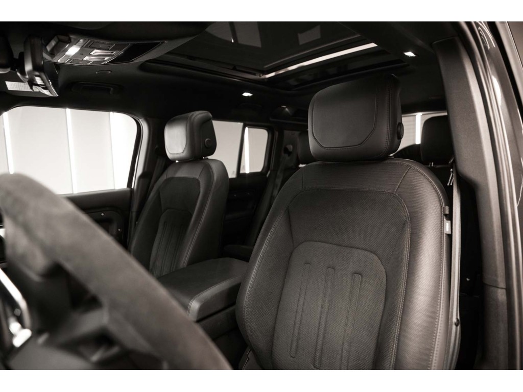 LAND-ROVER Defender 5.0 V8... 2