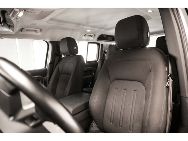 LAND-ROVER Defender 2.0 D200 SD4 SE 110 Auto 4WD