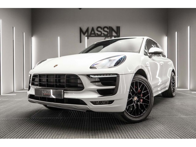 PORSCHE Macan GTS