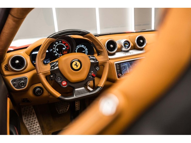 FERRARI California T DCT 22 plazas