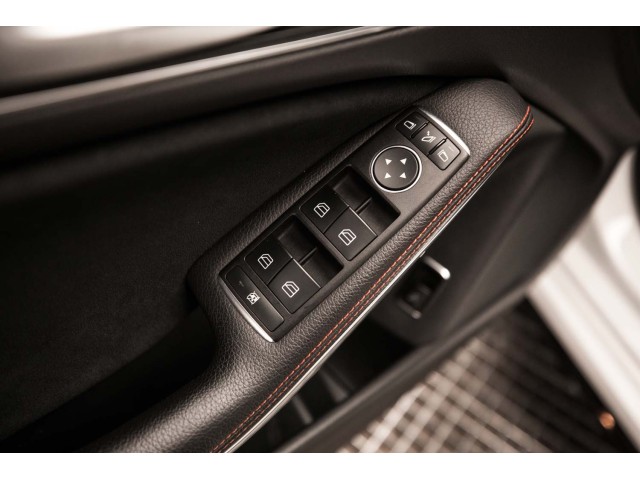 MERCEDES-BENZ  CLA 45 4M Shooting Brake