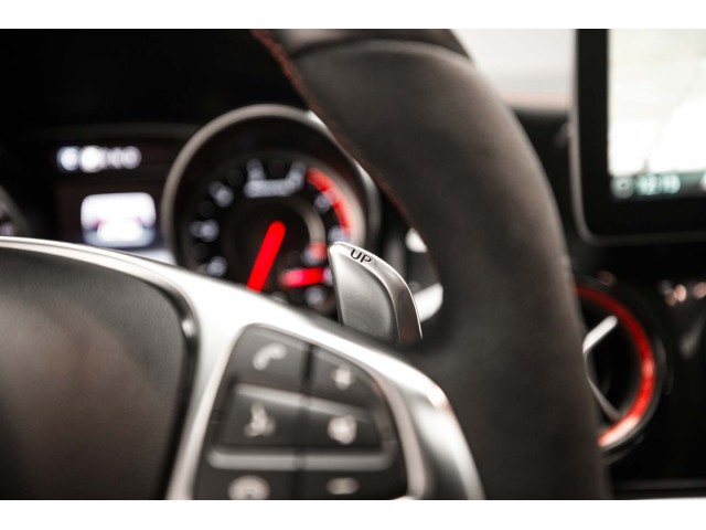 MERCEDES-BENZ  CLA 45 4M Shooting Brake