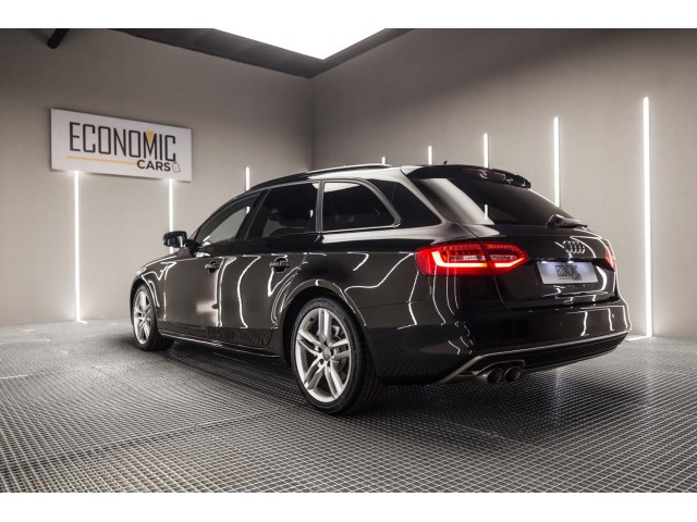 AUDI A4 Avant 2.0 TDI 177cv S line edition