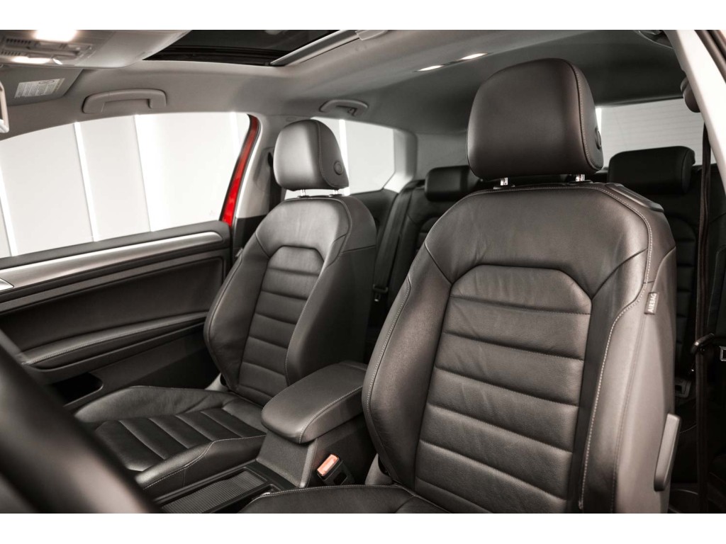 VOLKSWAGEN Golf Sport 1.6... 2