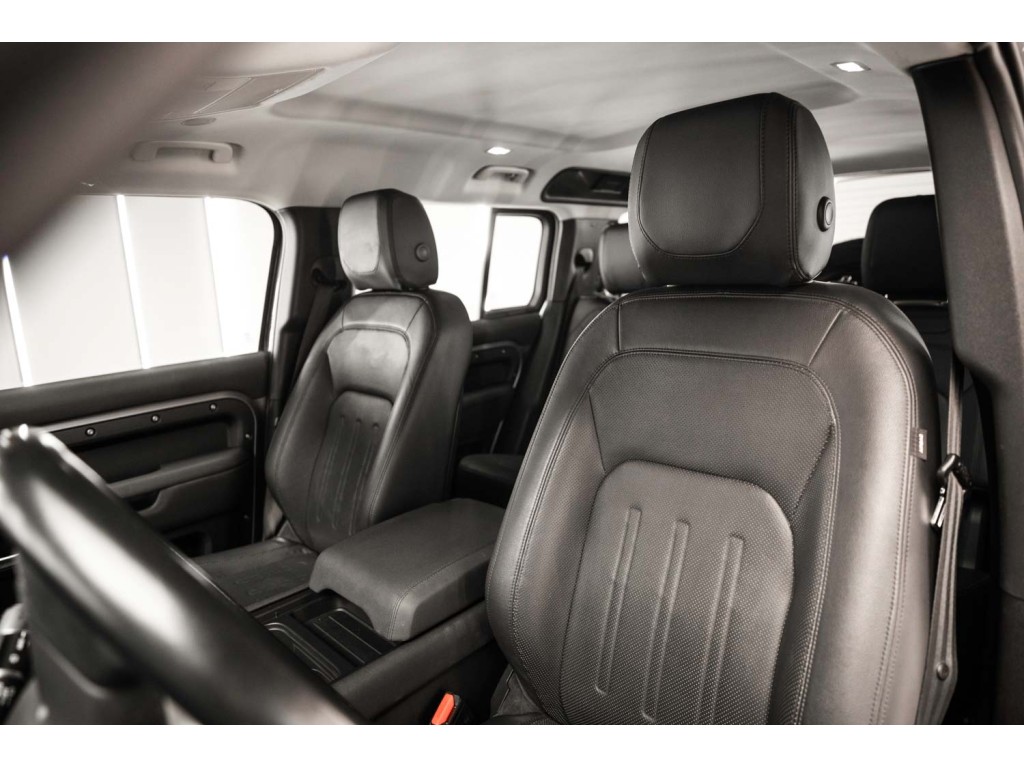 LAND-ROVER Defender 3.0... 2