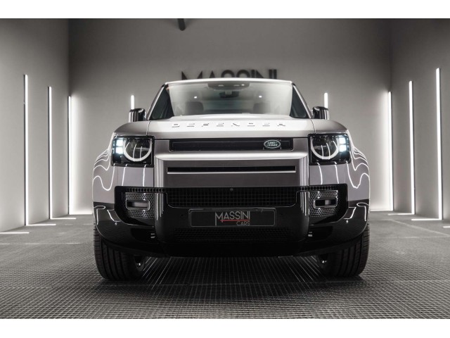 LAND-ROVER Defender 3.0 D200 SE 110 Auto 4WD MHEV