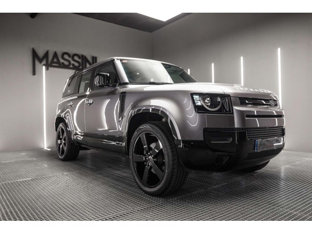 LAND-ROVER Defender 3.0 D200 SE 110 Auto 4WD MHEV