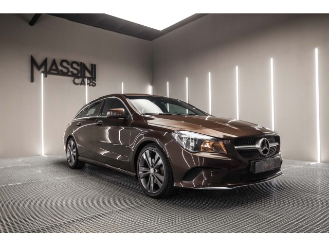 MERCEDES-BENZ Clase CLA CLA 220 d Urban Shooting Brake