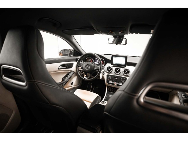 MERCEDES-BENZ Clase CLA CLA 220 d Urban Shooting Brake