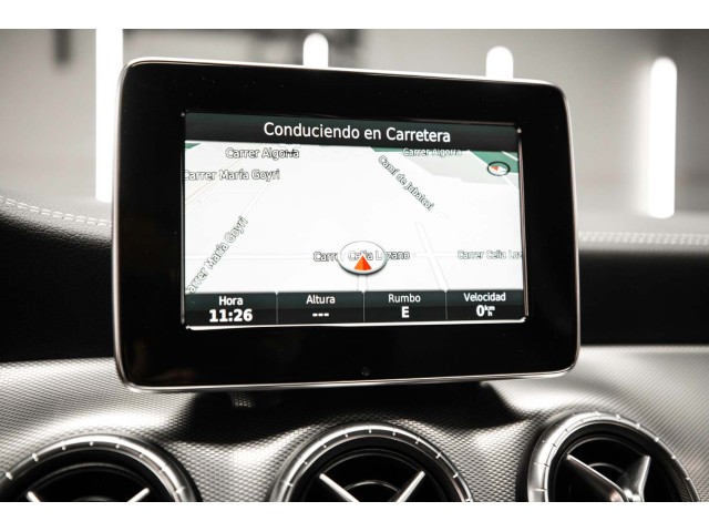 MERCEDES-BENZ Clase CLA CLA 220 d Urban Shooting Brake