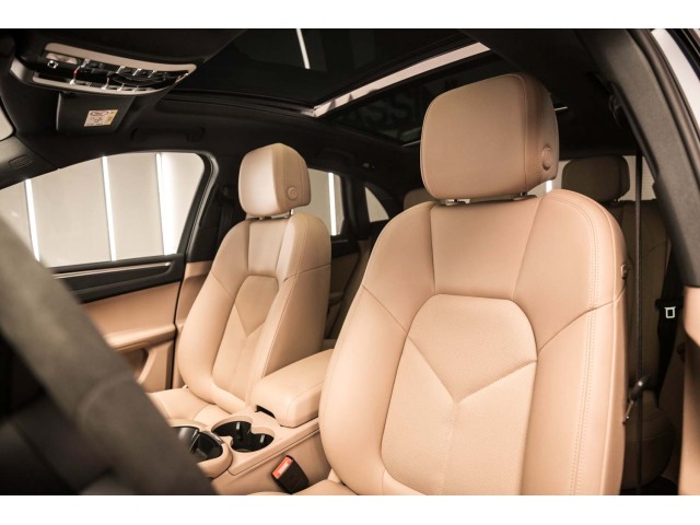 PORSCHE Macan Macan