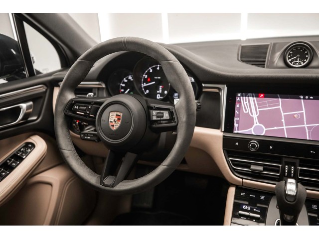 PORSCHE Macan Macan