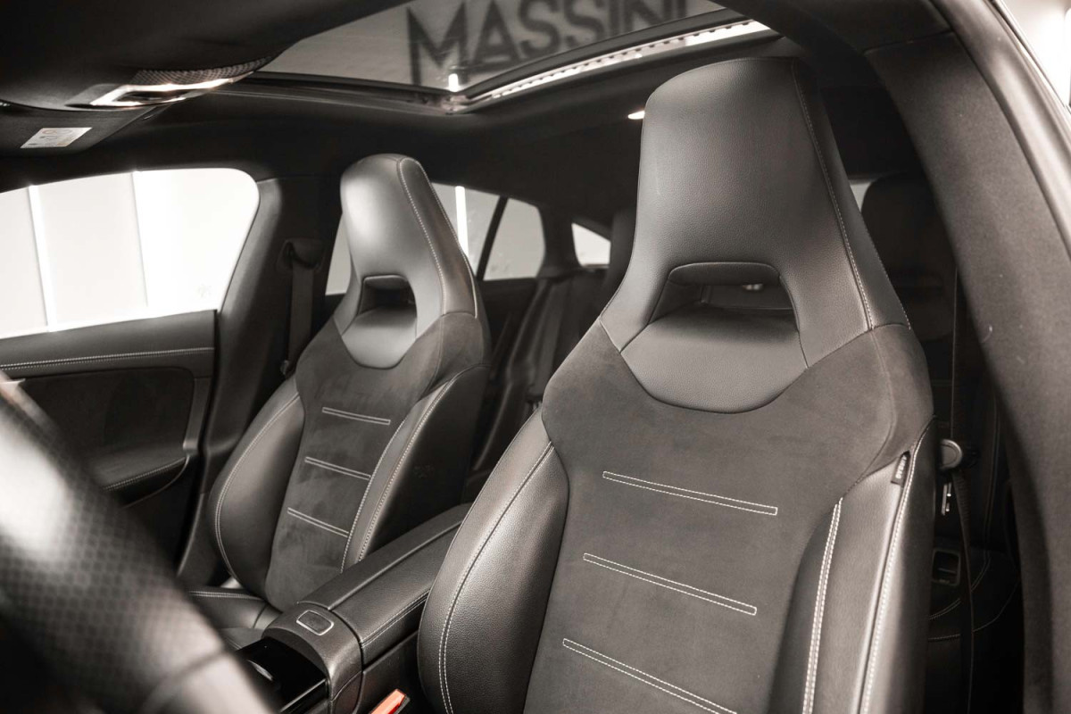 MERCEDES-BENZ CLA CLA 220 D... 2