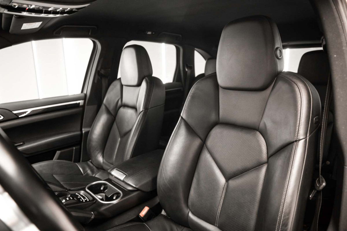 PORSCHE Cayenne Diesel 2