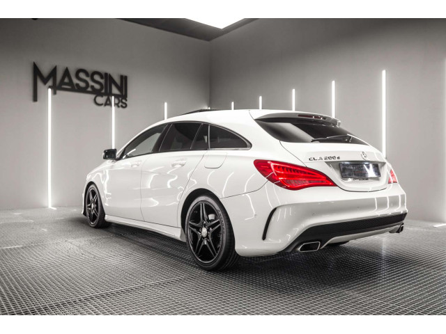 MERCEDES-BENZ Clase CLA CLA 200 d AMG Line Shooting Brake