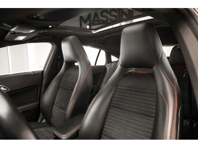 MERCEDES-BENZ Clase CLA CLA 220 d AMG Line Shooting Brake