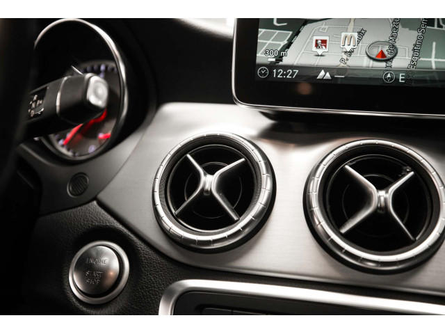 MERCEDES-BENZ Clase CLA CLA 220 d AMG Line Shooting Brake