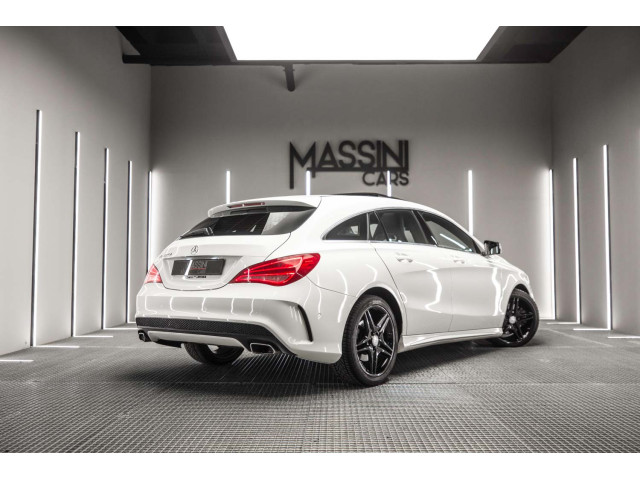 MERCEDES-BENZ Clase CLA CLA 220 d AMG Line Shooting Brake