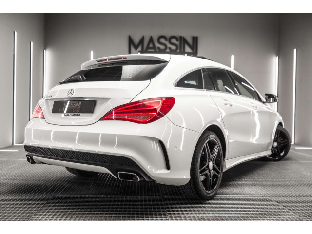 MERCEDES-BENZ Clase CLA CLA 220 d AMG Line Shooting Brake