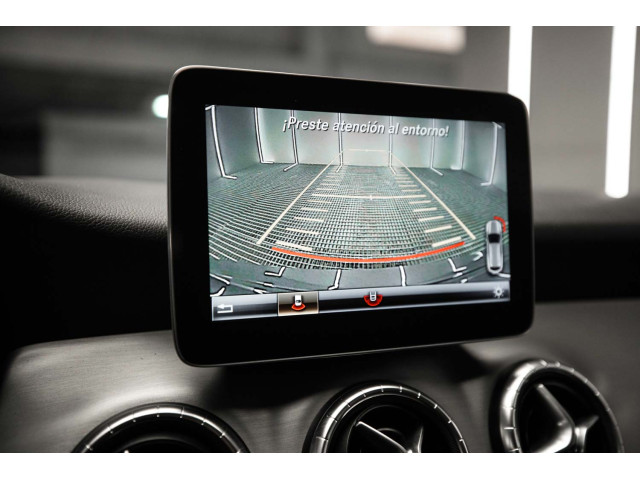 MERCEDES-BENZ Clase CLA CLA 200 d Shooting Brake