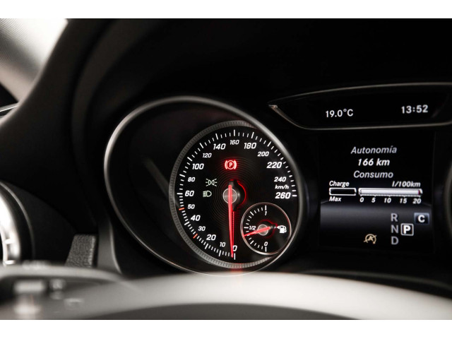 MERCEDES-BENZ Clase CLA CLA 200 d Shooting Brake