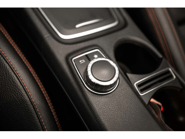 MERCEDES-BENZ Clase CLA CLA 200 d Shooting Brake