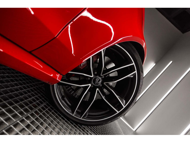 AUDI A6 RS 6 4.0 TFSI quattro tiptronic Avant