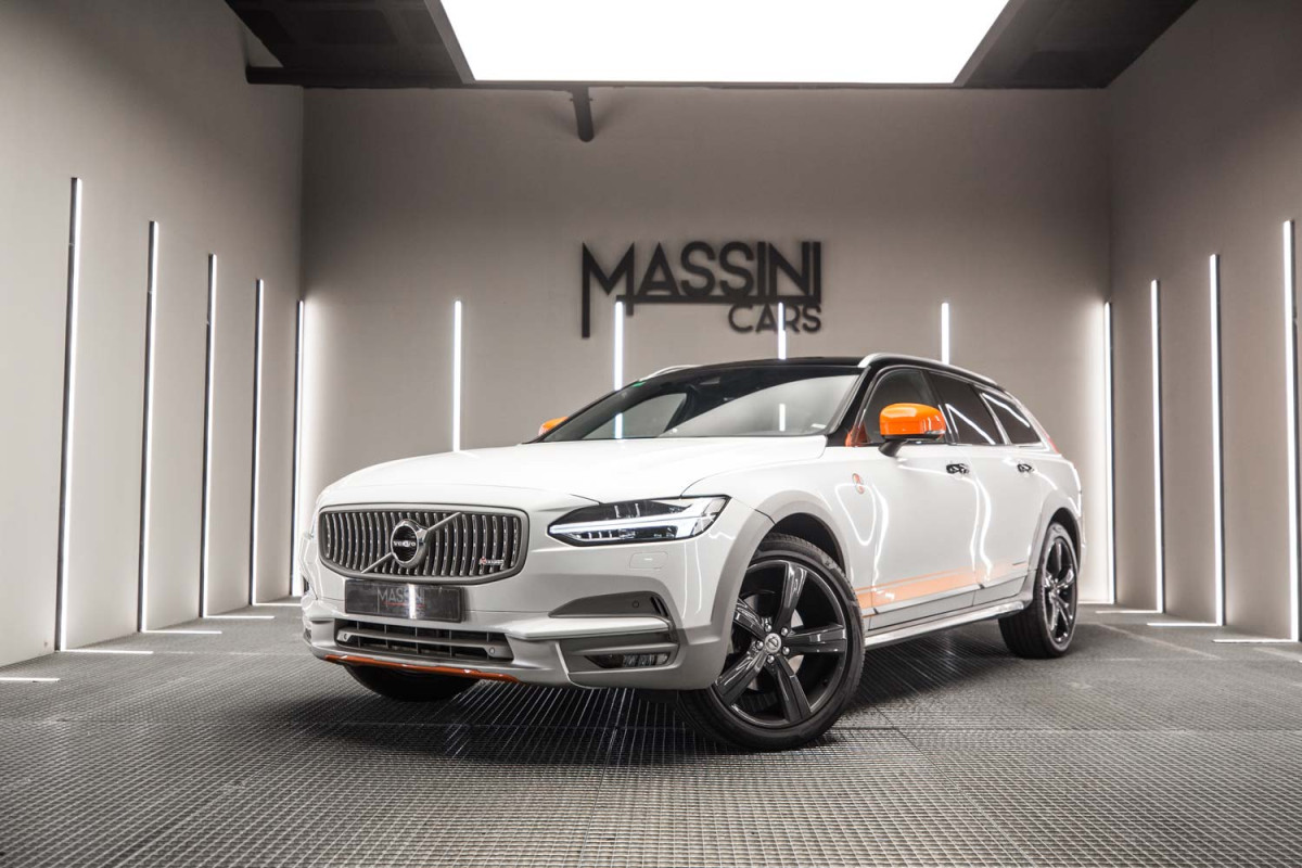 VOLVO V90 Cross Country 2.0...