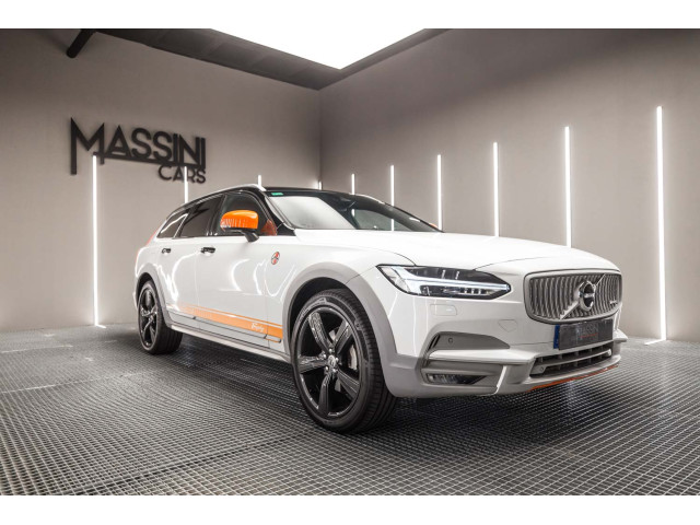 VOLVO V90 Cross Country 2.0 D4 AWD Pro Auto