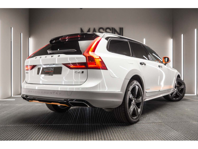 VOLVO V90 Cross Country 2.0 D4 AWD Pro Auto