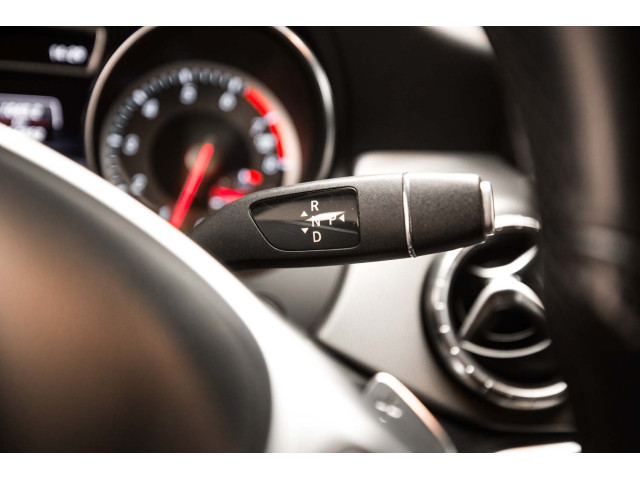 MERCEDES-BENZ Clase CLA CLA 180 OrangeArt Edition Shooting Brake