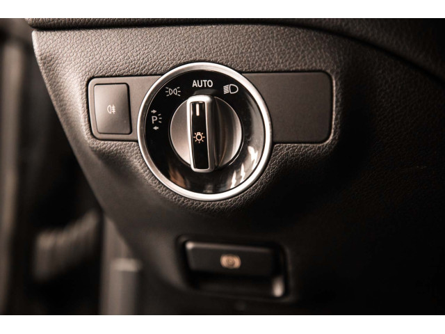 MERCEDES-BENZ Clase CLA CLA 180 OrangeArt Edition Shooting Brake