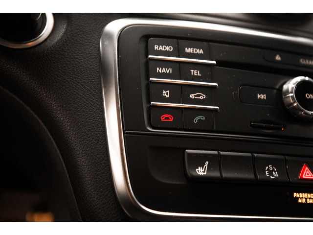 MERCEDES-BENZ Clase CLA CLA 180 OrangeArt Edition Shooting Brake