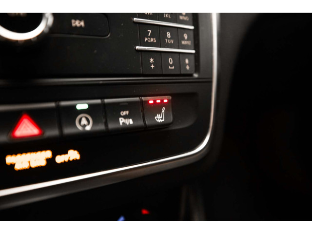 MERCEDES-BENZ Clase CLA CLA 180 OrangeArt Edition Shooting Brake