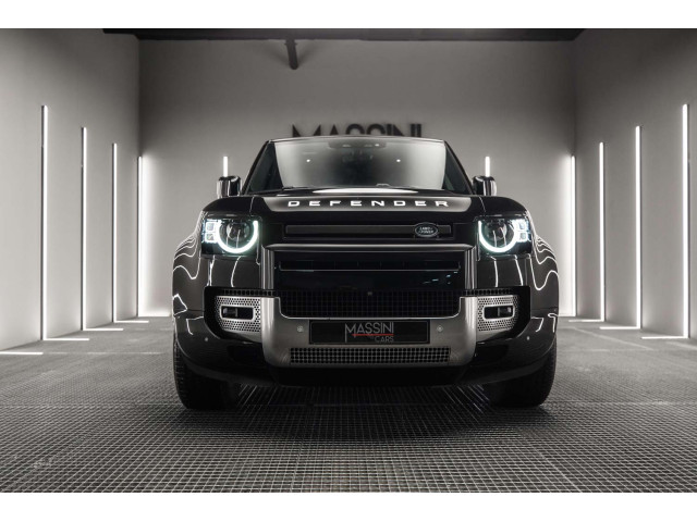 LAND-ROVER Defender 3.0 I6 400 XDynamic SE 130 AT 4WD MHEV