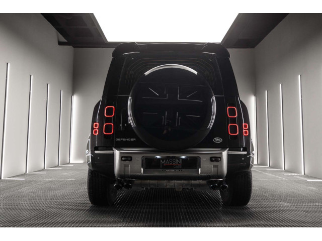 LAND-ROVER Defender 3.0 I6 400 XDynamic SE 130 AT 4WD MHEV