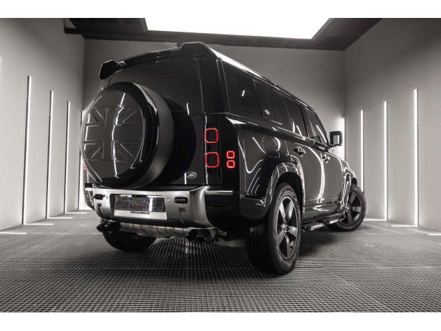 LAND-ROVER Defender 3.0 I6 400 XDynamic SE 130 AT 4WD MHEV