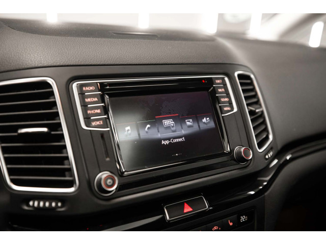 VOLKSWAGEN Sharan Sport 2.0 TSI 220CV BMT DSG