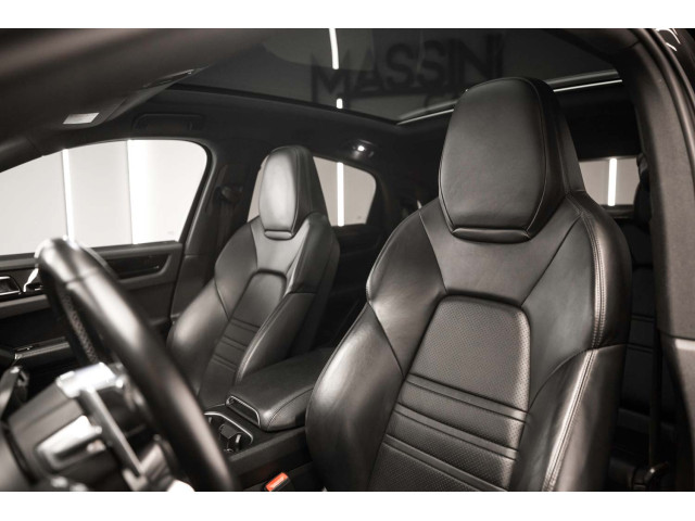 PORSCHE Cayenne Coupe S