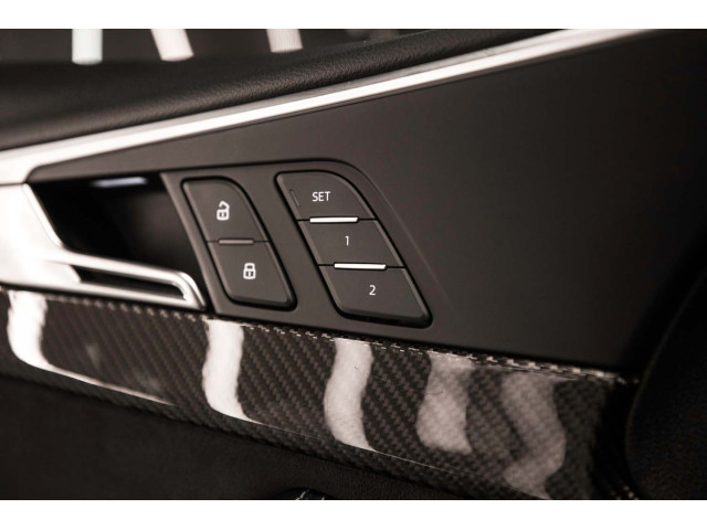 AUDI A4 RS 4 2.9 TFSI 331kW quattro tiptro Avant