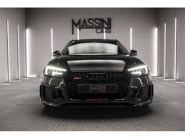 AUDI A4 RS 4 2.9 TFSI 331kW quattro tiptro Avant
